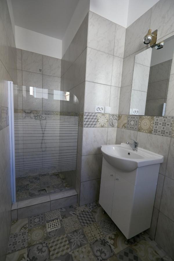 Stanford Aparthotel 布加勒斯特 外观 照片